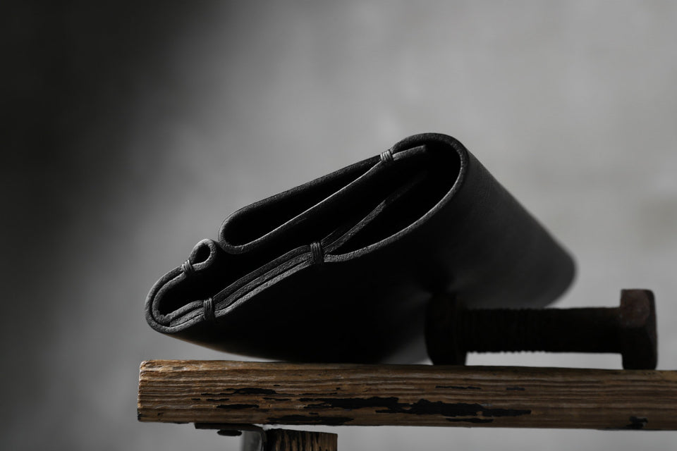 Load image into Gallery viewer, KLASICA LONG WALLET / TEMPESTI OILED COW BENDS LEATHER (BLACK)