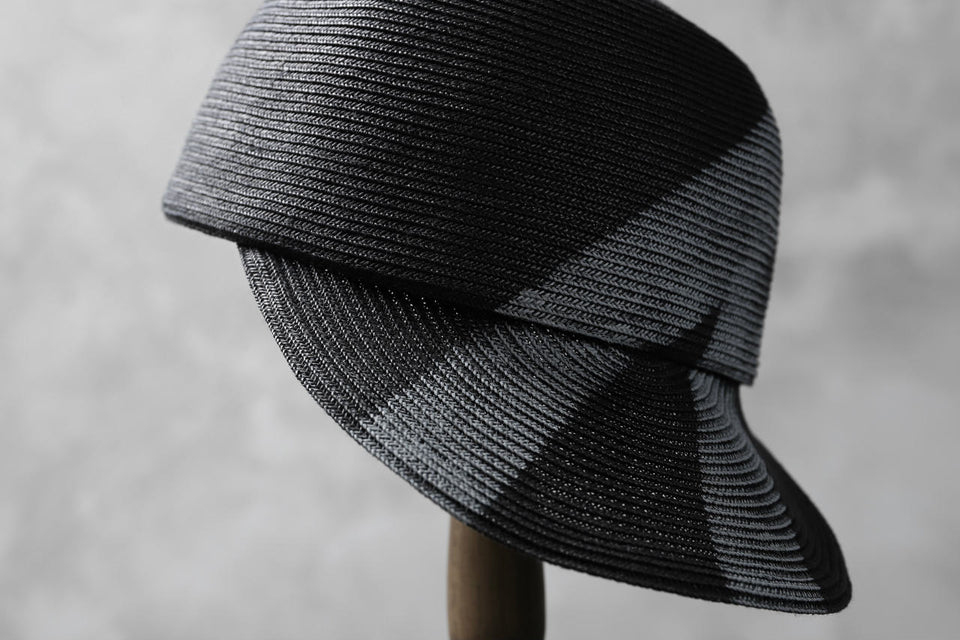 Load image into Gallery viewer, KLASICA HAND PAINTED CAP / LIMITED HAND PAINT (BLACK x WHITE)