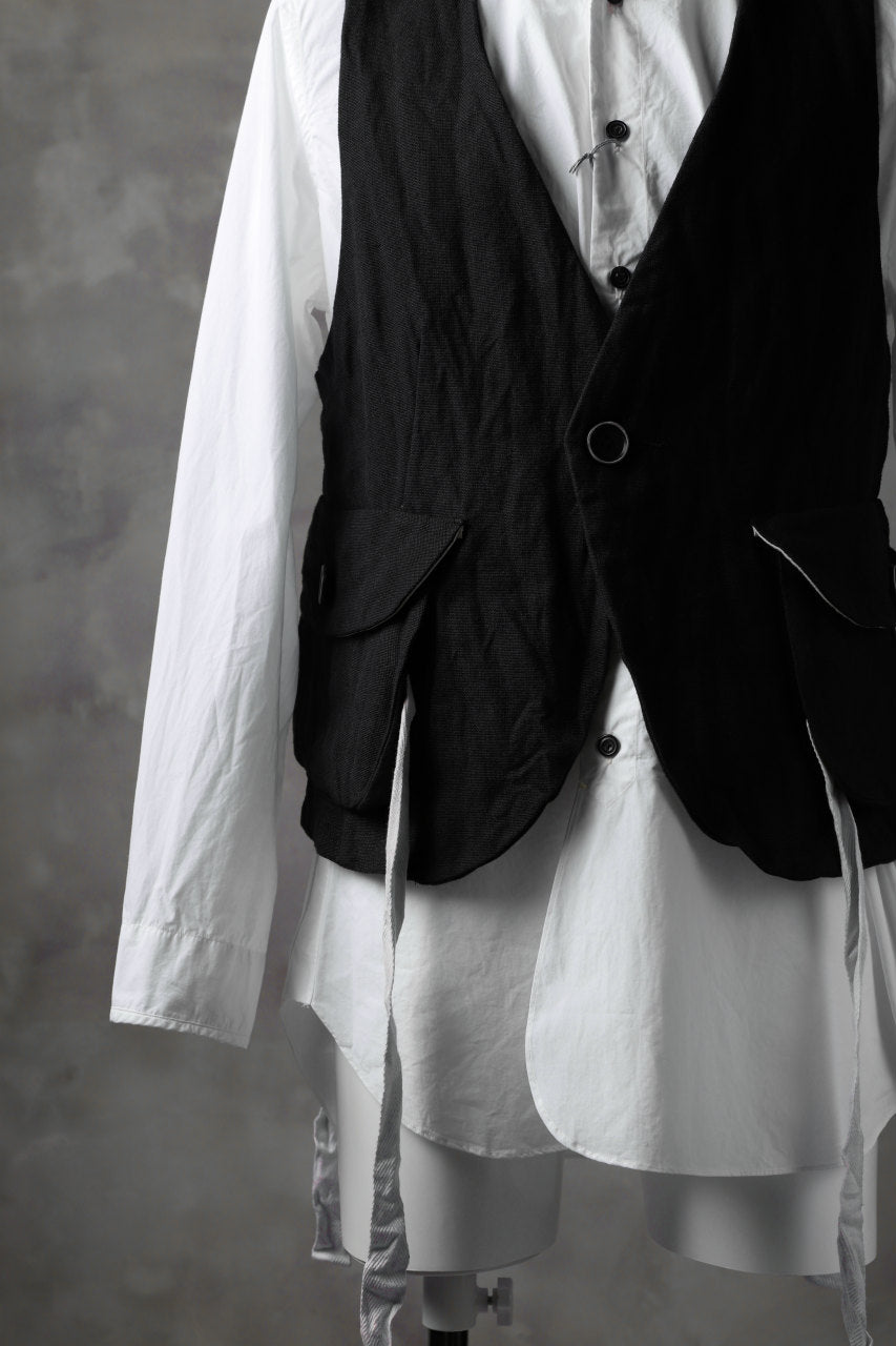 Load image into Gallery viewer, KLASICA CROSS BACK POCKET VEST / RAMIE (CARBON)