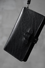 Load image into Gallery viewer, ISAMU KATAYAMA BACKLASH SMART PHONE CASE/PURSE / ITALY DOUBLE SHOULDER (BLACK)