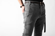 画像をギャラリービューアに読み込む, thomkrom OVER LOCKED SLIM TROUSERS / FADE STRETCH DENIM (LIGHT GREY)