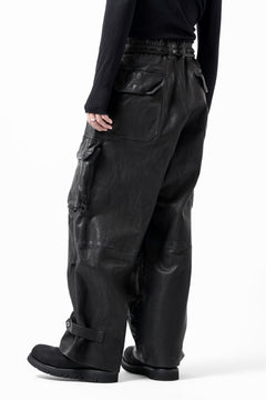 Load image into Gallery viewer, ISAMU KATAYAMA BACKLASH CARGO PANTS / GOAT LEATHER (GARMENT+SPRAY DYED / BLACK)