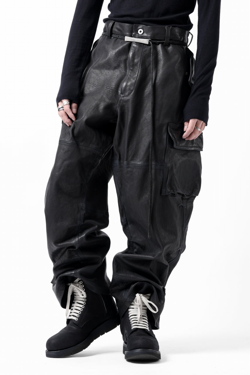 Load image into Gallery viewer, ISAMU KATAYAMA BACKLASH CARGO PANTS / GOAT LEATHER (GARMENT+SPRAY DYED / BLACK)