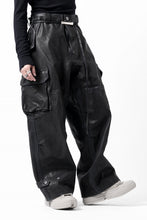 Load image into Gallery viewer, ISAMU KATAYAMA BACKLASH CARGO PANTS / GOAT LEATHER (GARMENT+SPRAY DYED / BLACK)