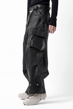 Load image into Gallery viewer, ISAMU KATAYAMA BACKLASH CARGO PANTS / GOAT LEATHER (GARMENT+SPRAY DYED / BLACK)