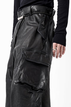 Load image into Gallery viewer, ISAMU KATAYAMA BACKLASH CARGO PANTS / GOAT LEATHER (GARMENT+SPRAY DYED / BLACK)