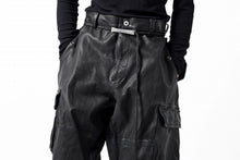 Load image into Gallery viewer, ISAMU KATAYAMA BACKLASH CARGO PANTS / GOAT LEATHER (GARMENT+SPRAY DYED / BLACK)