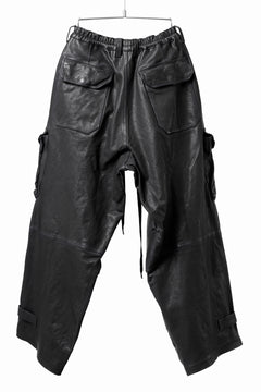 Load image into Gallery viewer, ISAMU KATAYAMA BACKLASH CARGO PANTS / GOAT LEATHER (GARMENT+SPRAY DYED / BLACK)