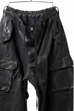 Load image into Gallery viewer, ISAMU KATAYAMA BACKLASH CARGO PANTS / GOAT LEATHER (GARMENT+SPRAY DYED / BLACK)