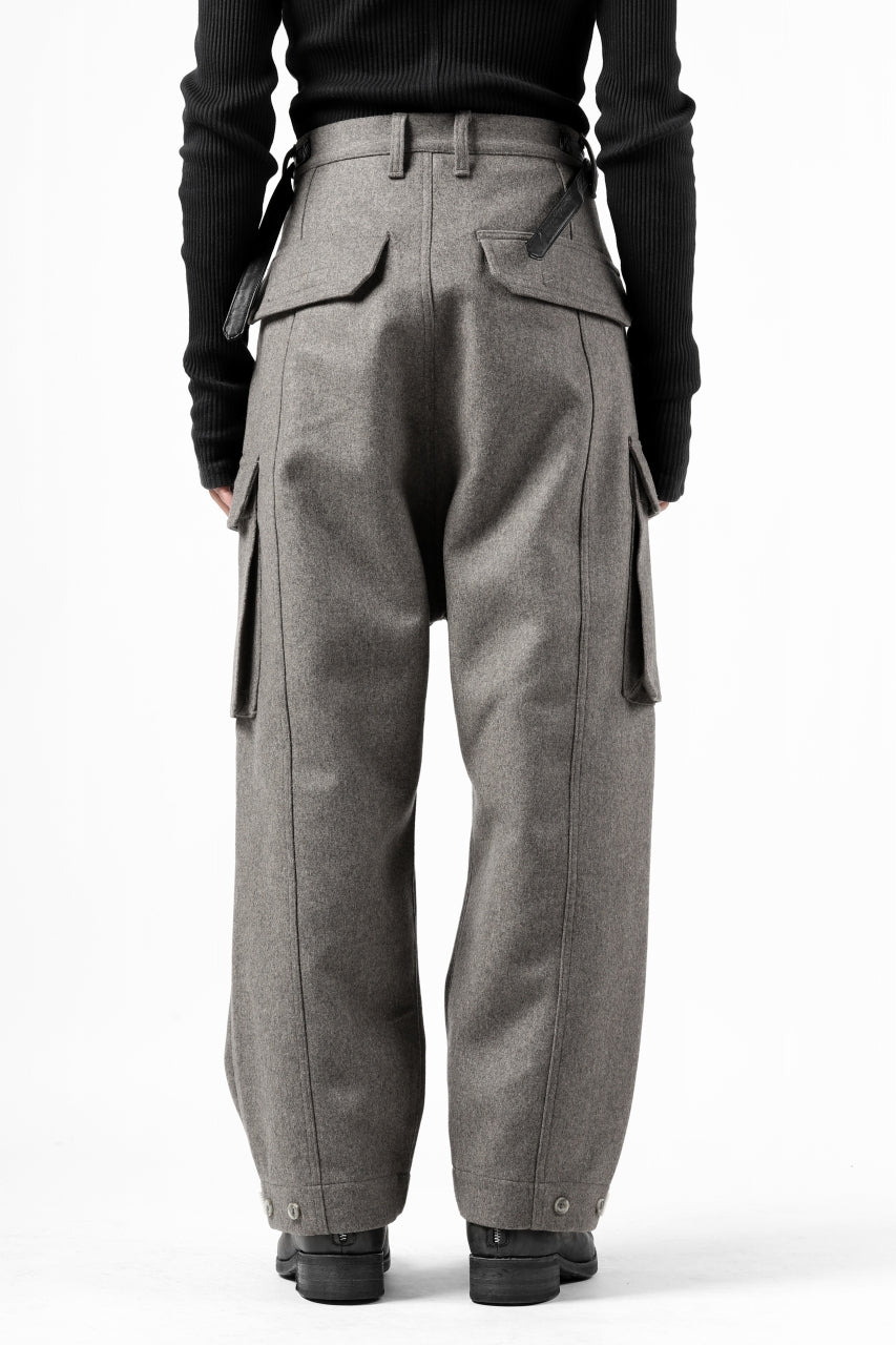 Load image into Gallery viewer, ISAMU KATAYAMA BACKLASH LOW CROTCH CARGO PANTS / CASHMERE WOOL MELTON (BLACK)