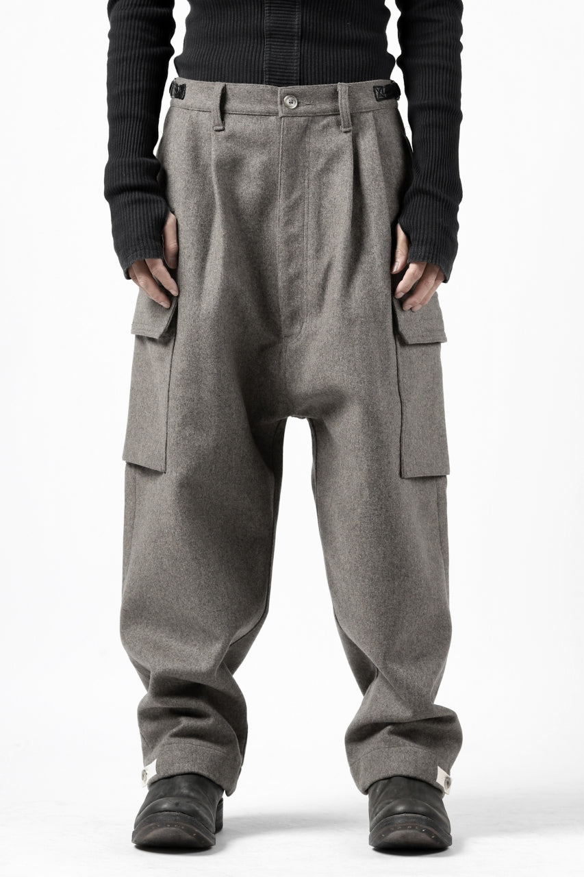 Load image into Gallery viewer, ISAMU KATAYAMA BACKLASH LOW CROTCH CARGO PANTS / CASHMERE WOOL MELTON (BLACK)
