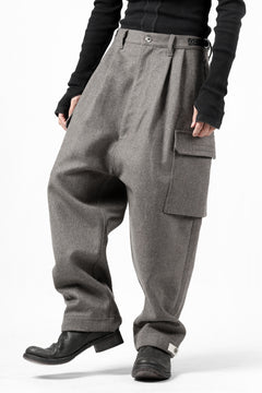 Load image into Gallery viewer, ISAMU KATAYAMA BACKLASH LOW CROTCH CARGO PANTS / CASHMERE WOOL MELTON (BLACK)
