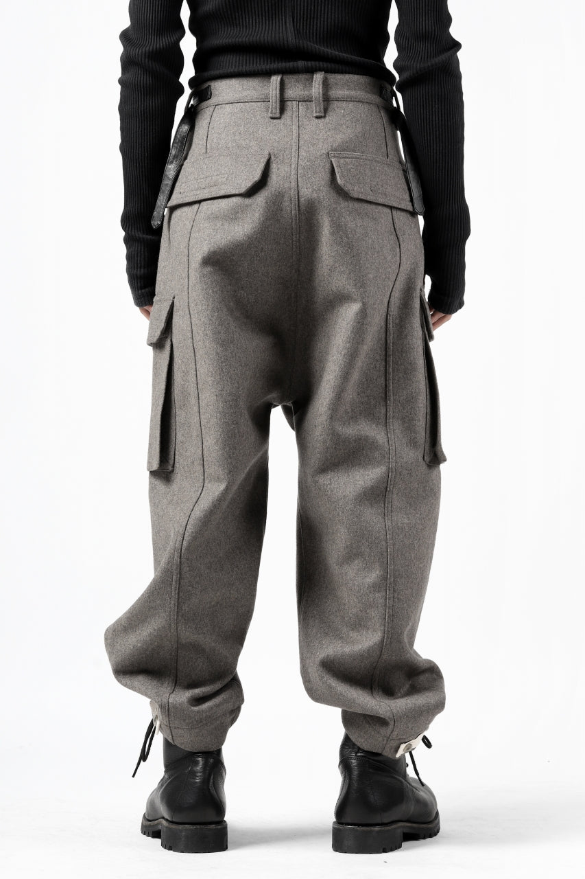 Load image into Gallery viewer, ISAMU KATAYAMA BACKLASH LOW CROTCH CARGO PANTS / CASHMERE WOOL MELTON (BLACK)