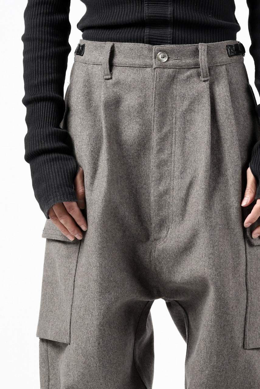 Load image into Gallery viewer, ISAMU KATAYAMA BACKLASH LOW CROTCH CARGO PANTS / CASHMERE WOOL MELTON (BLACK)