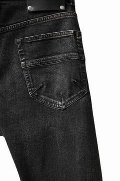 画像をギャラリービューアに読み込む, ISAMU KATAYAMA BACKLASH L/C SLIM DENIM PANTS / SPLASH DYED (BLACK)