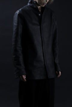 Load image into Gallery viewer, ISAMU KATAYAMA BACKLASH xx GUIDI COMMA 8 LEATHER SHIRT / CALF "Vitello Fiore Volonato" (BLACK) ※