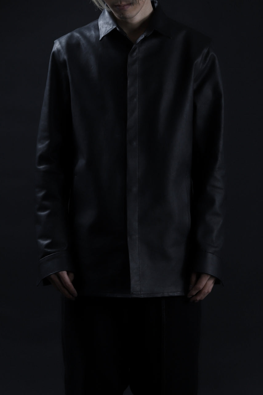 Load image into Gallery viewer, ISAMU KATAYAMA BACKLASH xx GUIDI COMMA 8 LEATHER SHIRT / CALF "Vitello Fiore Volonato" (BLACK) ※