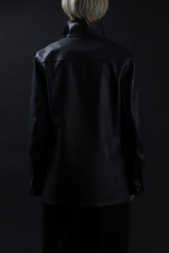 Load image into Gallery viewer, ISAMU KATAYAMA BACKLASH xx GUIDI COMMA 8 LEATHER SHIRT / CALF "Vitello Fiore Volonato" (BLACK) ※