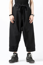 Load image into Gallery viewer, ISAMU KATAYAMA BACKLASH KNOT WAIST WIDE PANTS / COTTON LINEN (BLACK)