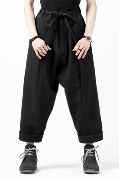 Load image into Gallery viewer, ISAMU KATAYAMA BACKLASH KNOT WAIST WIDE PANTS / COTTON LINEN (BLACK)