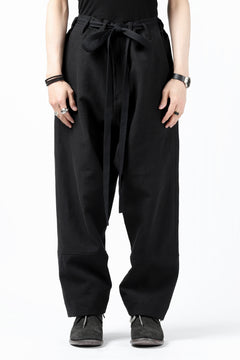 Load image into Gallery viewer, ISAMU KATAYAMA BACKLASH KNOT WAIST WIDE PANTS / COTTON LINEN (BLACK)