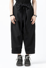 Load image into Gallery viewer, ISAMU KATAYAMA BACKLASH KNOT WAIST WIDE PANTS / COTTON LINEN (BLACK)