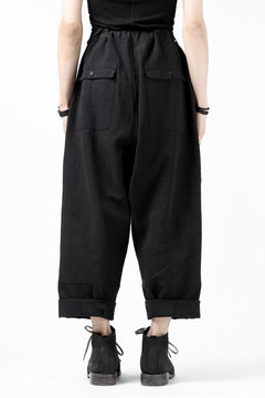 Load image into Gallery viewer, ISAMU KATAYAMA BACKLASH KNOT WAIST WIDE PANTS / COTTON LINEN (BLACK)