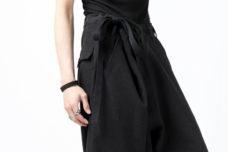 Load image into Gallery viewer, ISAMU KATAYAMA BACKLASH KNOT WAIST WIDE PANTS / COTTON LINEN (BLACK)