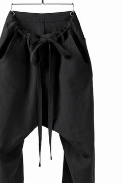 Load image into Gallery viewer, ISAMU KATAYAMA BACKLASH KNOT WAIST WIDE PANTS / COTTON LINEN (BLACK)