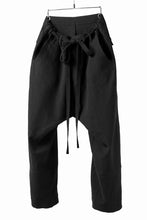 Load image into Gallery viewer, ISAMU KATAYAMA BACKLASH KNOT WAIST WIDE PANTS / COTTON LINEN (BLACK)