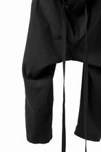 Load image into Gallery viewer, ISAMU KATAYAMA BACKLASH KNOT WAIST WIDE PANTS / COTTON LINEN (BLACK)