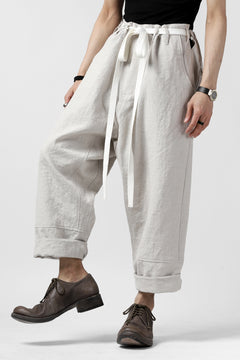Load image into Gallery viewer, ISAMU KATAYAMA BACKLASH KNOT WAIST WIDE PANTS / COTTON LINEN (WHITE)
