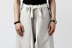 Load image into Gallery viewer, ISAMU KATAYAMA BACKLASH KNOT WAIST WIDE PANTS / COTTON LINEN (WHITE)