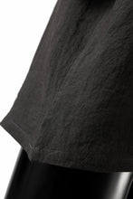 画像をギャラリービューアに読み込む, ISAMU KATAYAMA BACKLASH PULLOVER POCKET SHIRT / SOFT LINEN (CHARCOAL BLACK)