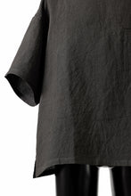 画像をギャラリービューアに読み込む, ISAMU KATAYAMA BACKLASH PULLOVER POCKET SHIRT / SOFT LINEN (CHARCOAL BLACK)