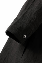 Load image into Gallery viewer, ISAMU KATAYAMA BACKLASH SKIPPER SHIRT / SOFT LINEN (BLACK)