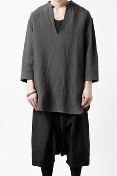 Load image into Gallery viewer, ISAMU KATAYAMA BACKLASH SKIPPER SHIRT / SOFT LINEN (CHARCOAL BLACK)