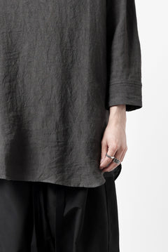 Load image into Gallery viewer, ISAMU KATAYAMA BACKLASH SKIPPER SHIRT / SOFT LINEN (CHARCOAL BLACK)