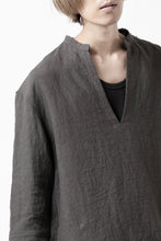 Load image into Gallery viewer, ISAMU KATAYAMA BACKLASH SKIPPER SHIRT / SOFT LINEN (CHARCOAL BLACK)
