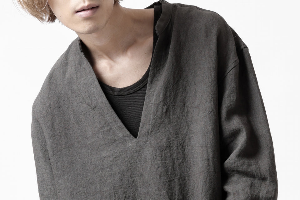 Load image into Gallery viewer, ISAMU KATAYAMA BACKLASH SKIPPER SHIRT / SOFT LINEN (CHARCOAL BLACK)