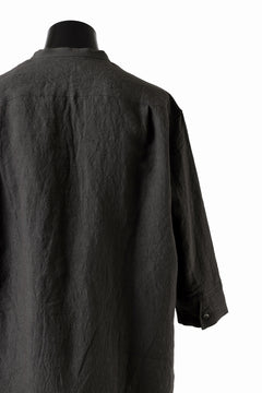 Load image into Gallery viewer, ISAMU KATAYAMA BACKLASH SKIPPER SHIRT / SOFT LINEN (CHARCOAL BLACK)