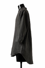 Load image into Gallery viewer, ISAMU KATAYAMA BACKLASH SKIPPER SHIRT / SOFT LINEN (CHARCOAL BLACK)