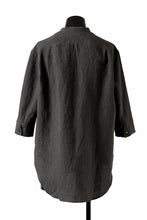 Load image into Gallery viewer, ISAMU KATAYAMA BACKLASH SKIPPER SHIRT / SOFT LINEN (CHARCOAL BLACK)