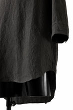 Load image into Gallery viewer, ISAMU KATAYAMA BACKLASH SKIPPER SHIRT / SOFT LINEN (CHARCOAL BLACK)
