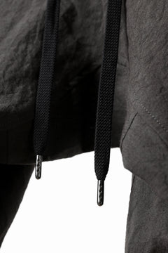 Load image into Gallery viewer, ISAMU KATAYAMA BACKLASH EASY SHORTS / SOFT LINEN (CHARCOAL BLACK)