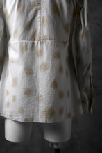 画像をギャラリービューアに読み込む, Aleksandr Manamis Raw Hallf Collar Shirt / Tea Stain Dot
