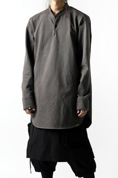 Load image into Gallery viewer, COLINA GRANPA PULL OVER SHIRT / LOG WOOD DYED HEAVY JERSEY (LOG WOOD BLACK)