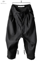画像をギャラリービューアに読み込む, N/07 "MAUSK Detail" Three Dimensional Wide Tuck / Dart Cropped Pants #2 (BLACK)