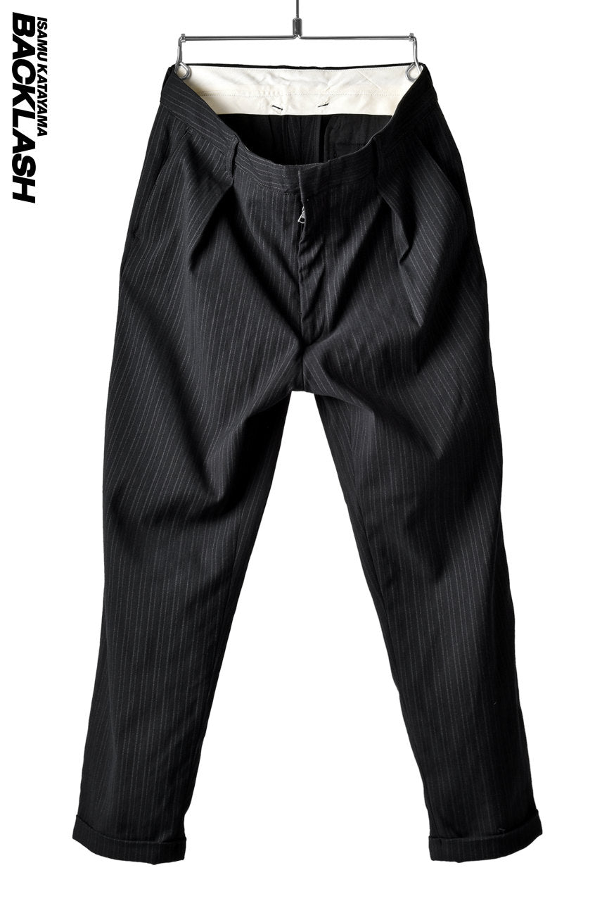 Load image into Gallery viewer, ISAMU KATAYAMA BACKLASH HERRINGBONE STRIPE CROPPED TROUSERS (BLACK STRIPE)