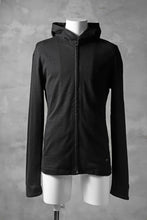 Load image into Gallery viewer, blackcrow set-in hoodie zip parka / cotton&ramie jersey (black)